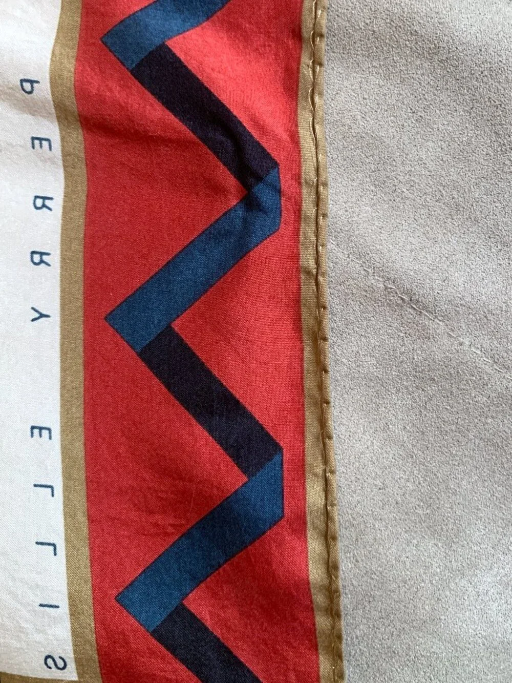 Vintage Perry Ellis Silk Scarf 31” Square Rolled Hem Bird Design - Picture 6 of 10